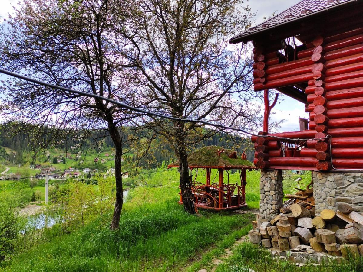 Дерев'Яний Котедж "Казка" Yaremche Exterior photo